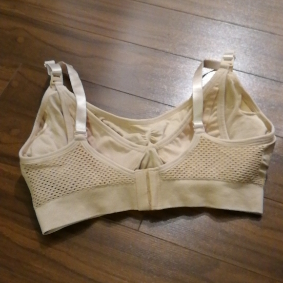 NWOT nursing/pumping bra - Picture 7 of 11
